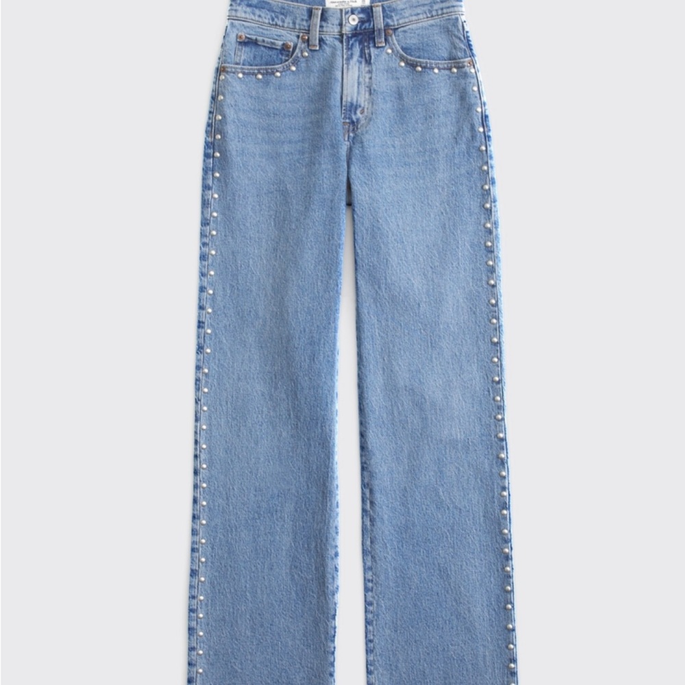 NWT Abercrombie curve love high rise 90s relaxed jean studded 27 regular